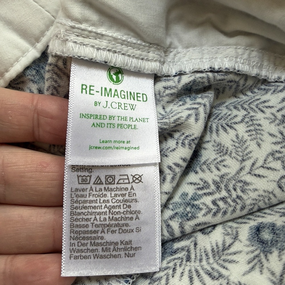 J Crew Factory Chino Shorts Women 2 Blue White Floral Print 100% Cotton 3.5 inch - Picture 7 of 9